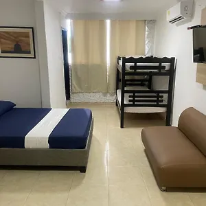  Apartahotel En Edificio Delfines